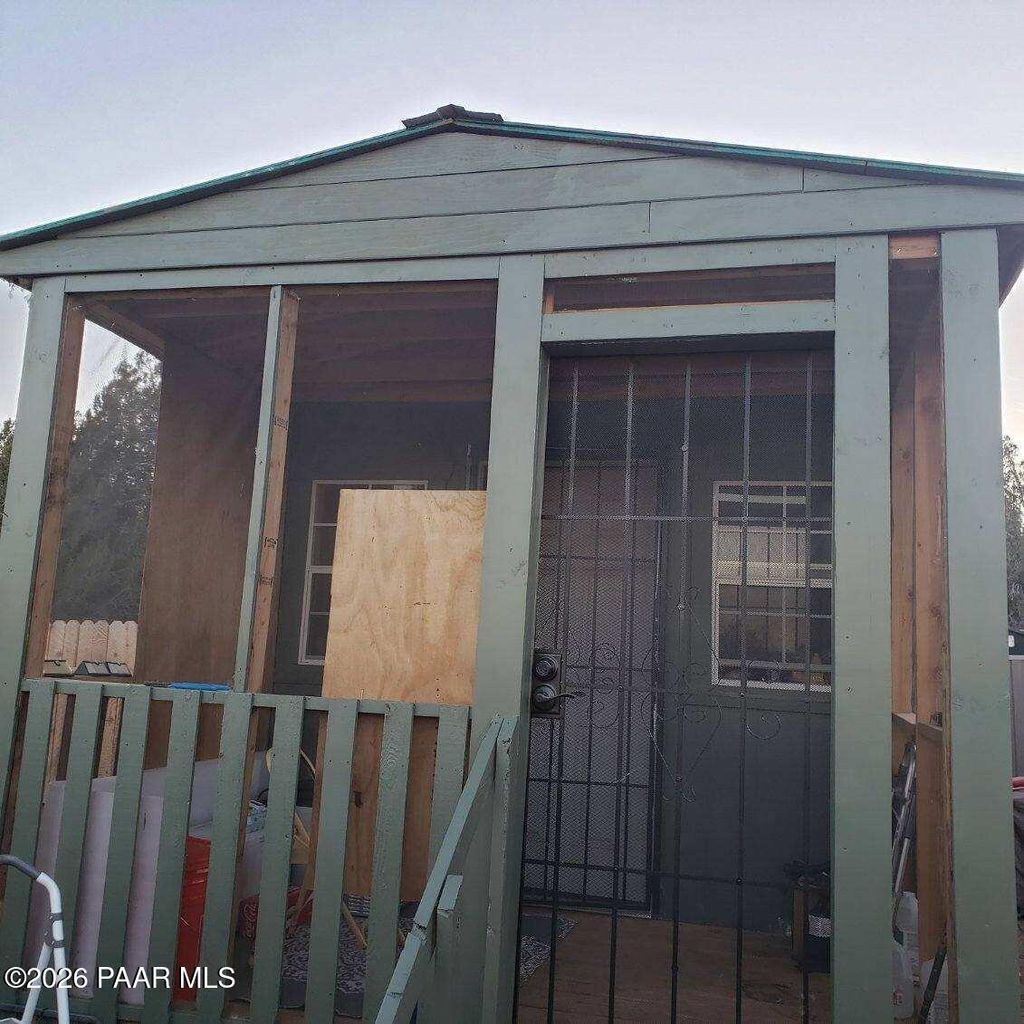 Photo of 58179 N Bridge Canyon Parkway, Seligman, AZ 86337 (MLS # 1079391)