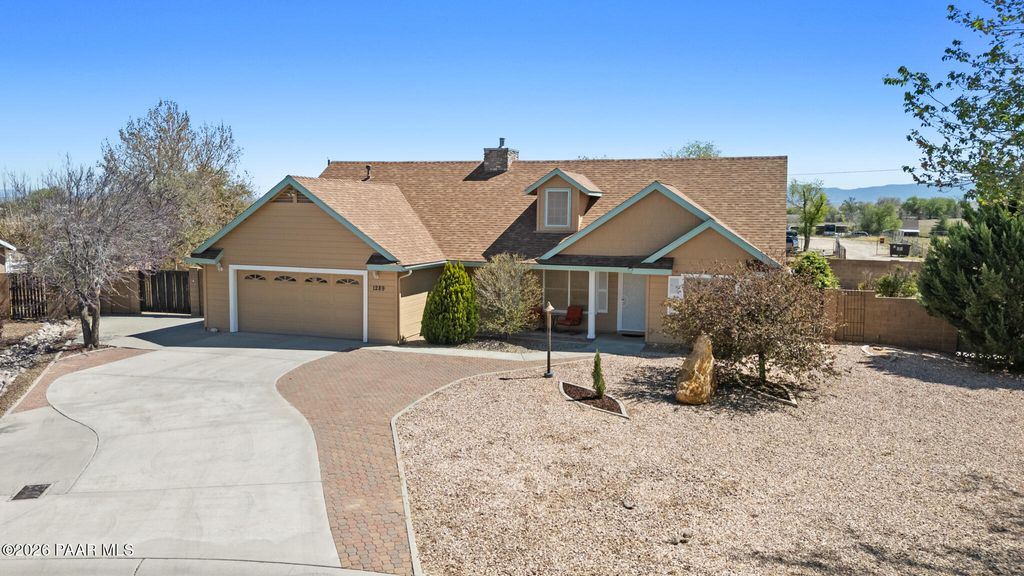 Photo of 1289 Peak View Drive, Chino Valley, AZ 86323 (MLS # 1081091)