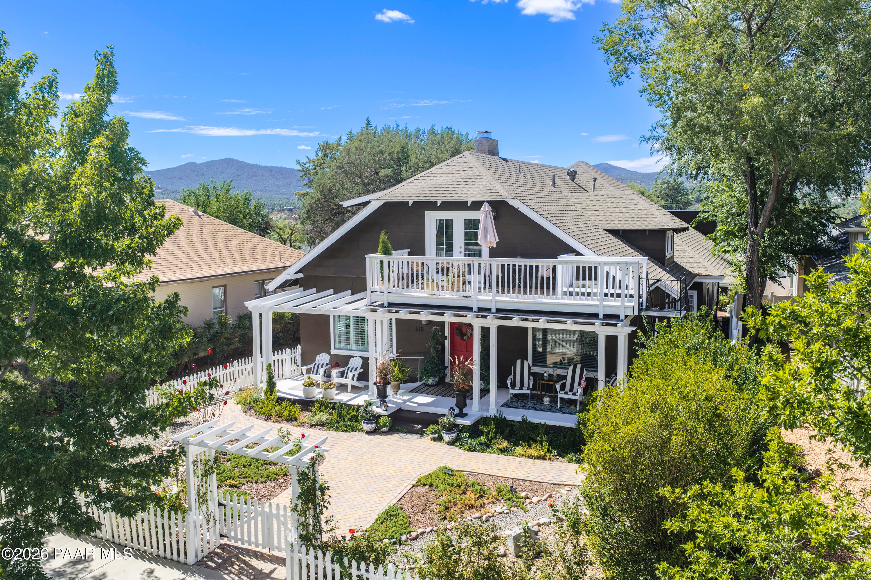 310 S Mount Vernon Avenue