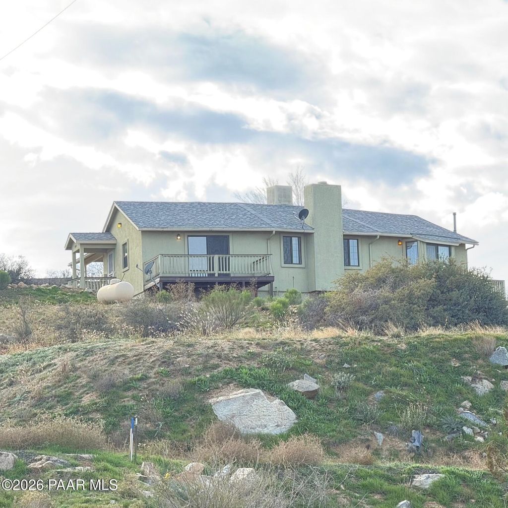 Photo of 20056 E Tonelea Trail, Mayer, AZ 86333 (MLS # 1078499)