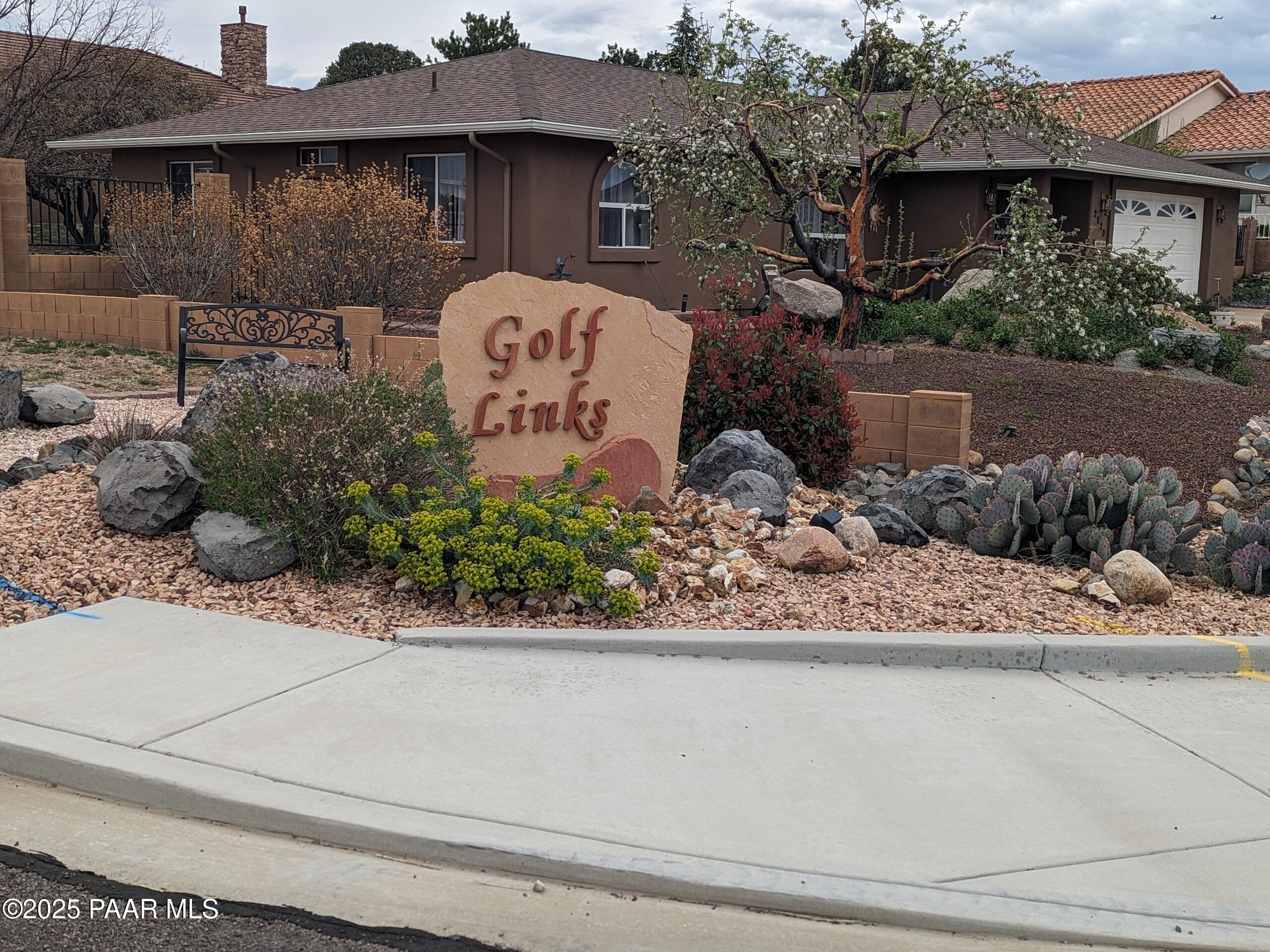 1986 Golf View Lane