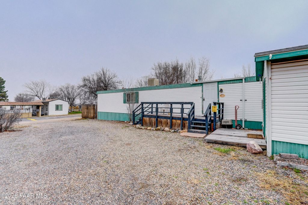 Photo of 349 S Road 1 W #B9, Chino Valley, AZ 86323 (MLS # 1078638)