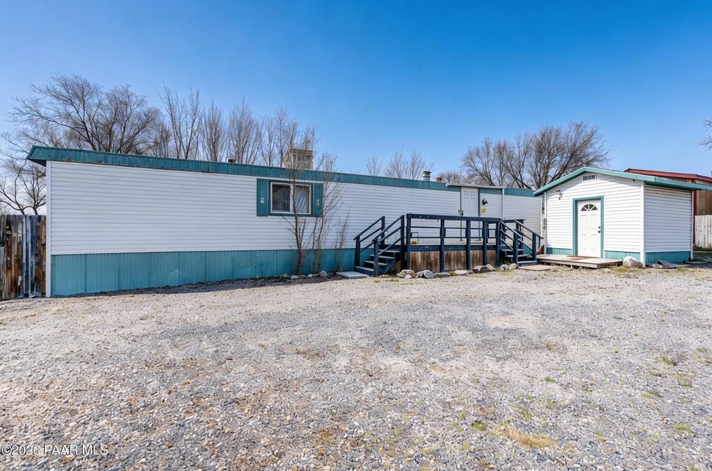 Photo of 349 S Road 1 W #B9, Chino Valley, AZ 86323 (MLS # 1078638)