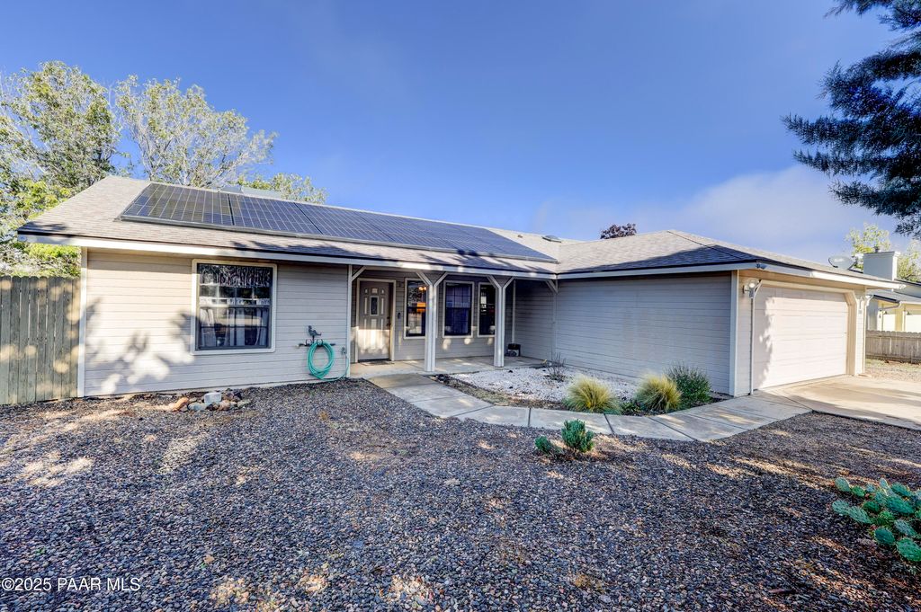 Photo of 7160 E Lobo Way, Prescott Valley, AZ 86314 (MLS # 1078089)