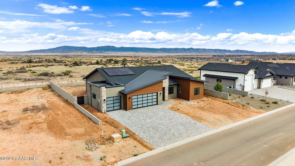 Photo of 5090 E Frost Lane, Prescott Valley, AZ 86314 (MLS # 1079552)