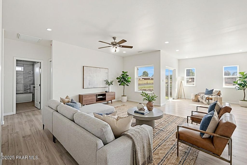 Photo of 7959 E Las Flores Avenue, Prescott Valley, AZ 86314 (MLS # 1078406)