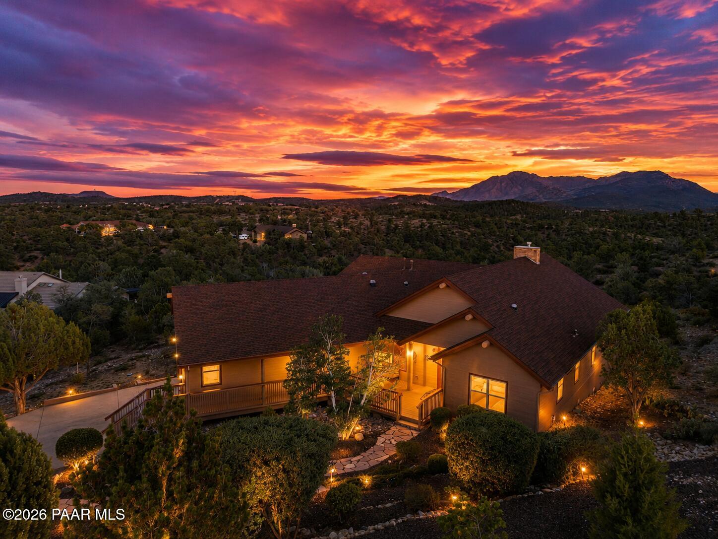 6315 W Blackfoot Trail