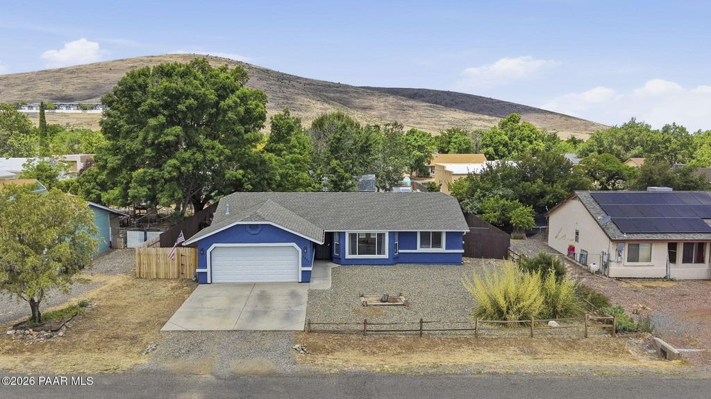 Photo of 2890 N Indian Wells Drive, Prescott Valley, AZ 86314 (MLS # 1082344)
