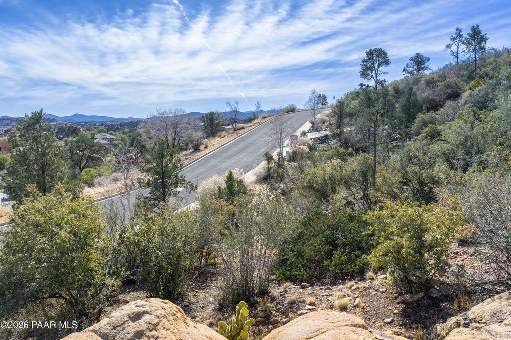 Photo of 3076 La Questa, Prescott, AZ 86305 (MLS # 1079792)