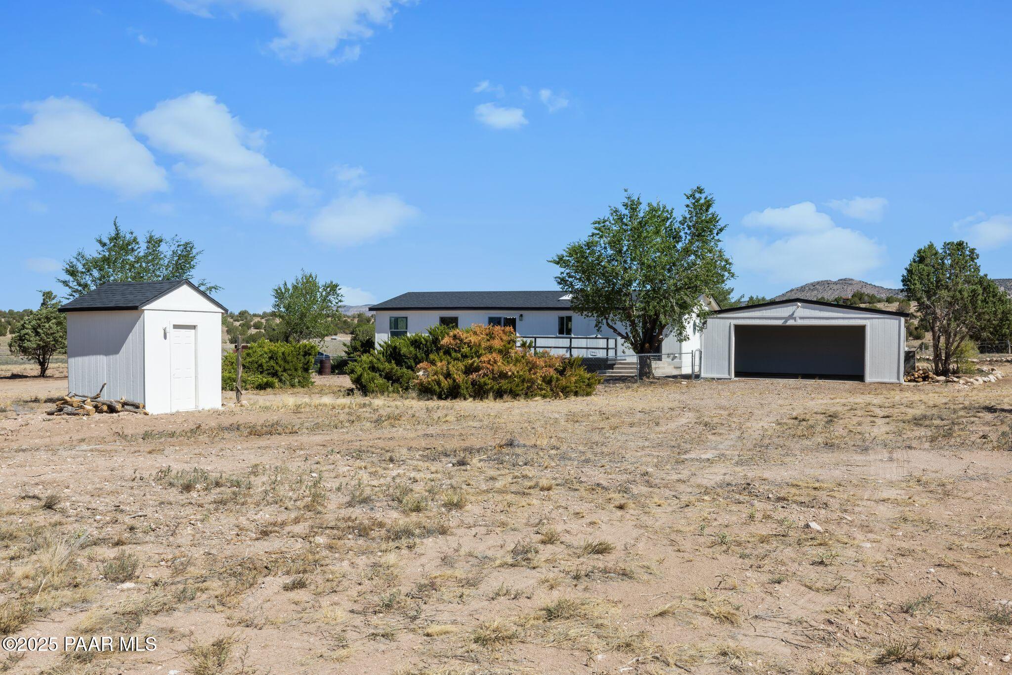 925 W Gina Marie Boulevard