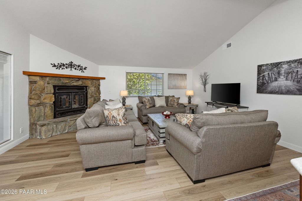 Photo of 635 N Corral Circle, Dewey-Humboldt, AZ 86327 (MLS # 1083026)