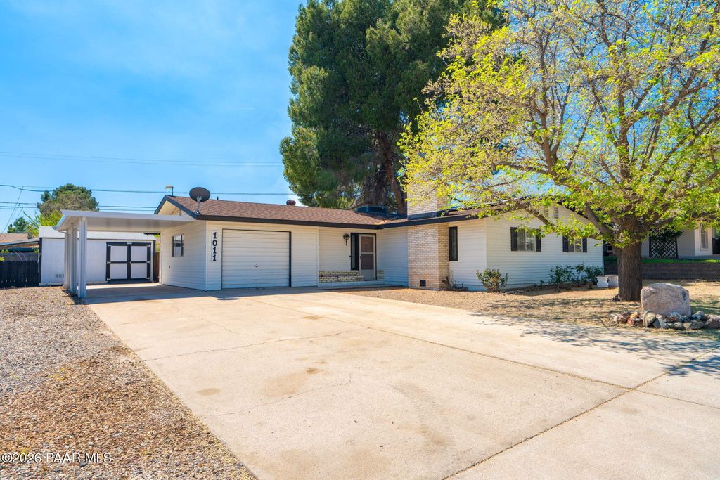 Photo of 1011 E Ash Drive, Cottonwood, AZ 86326 (MLS # 1080597)