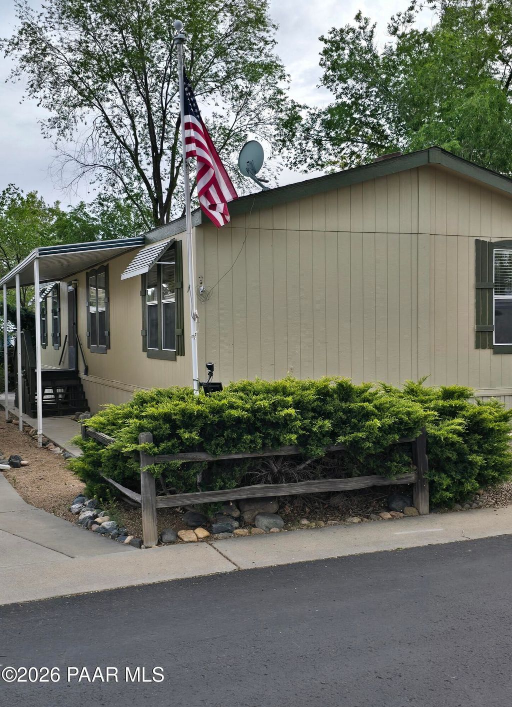 Photo of 11250 E State Route 69 #1125, Dewey-Humboldt, AZ 86327 (MLS # 1081263)