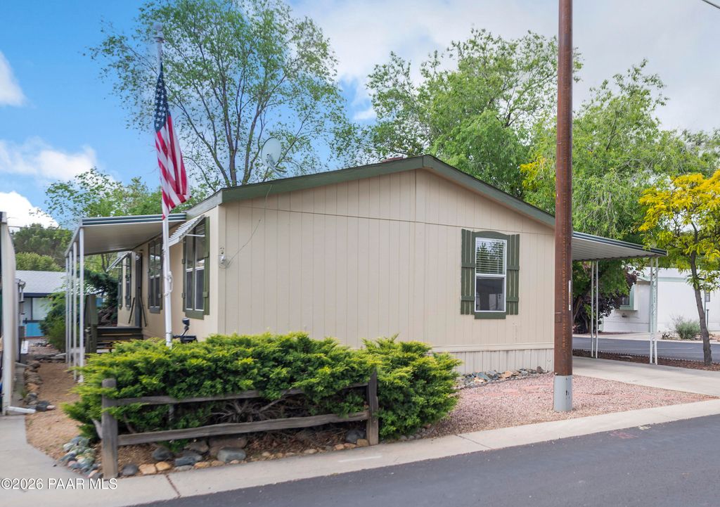 Photo of 11250 E State Route 69 #1125, Dewey-Humboldt, AZ 86327 (MLS # 1081263)