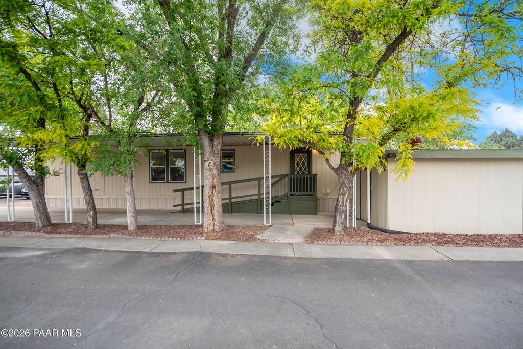 Photo of 11250 E State Route 69 #1125, Dewey-Humboldt, AZ 86327 (MLS # 1081263)