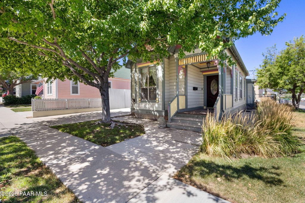 Photo of 240 N Pleasant Street, Prescott, AZ 86301 (MLS # 1080607)
