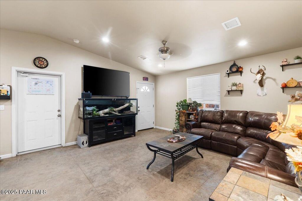 Photo of 480 W Paris Trail, Paulden, AZ 86334 (MLS # 1077674)