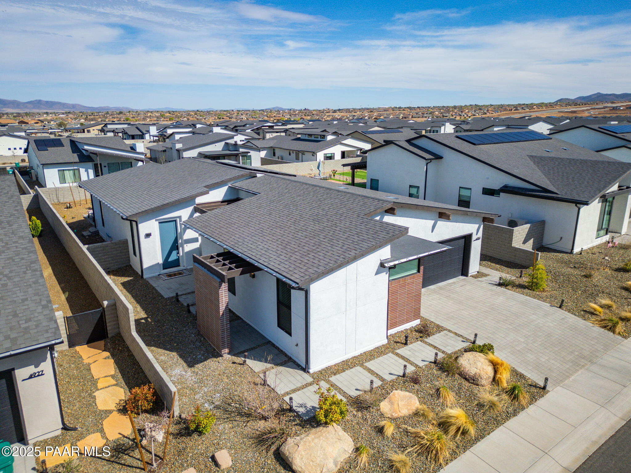 4915 N Yorkshire Loop
