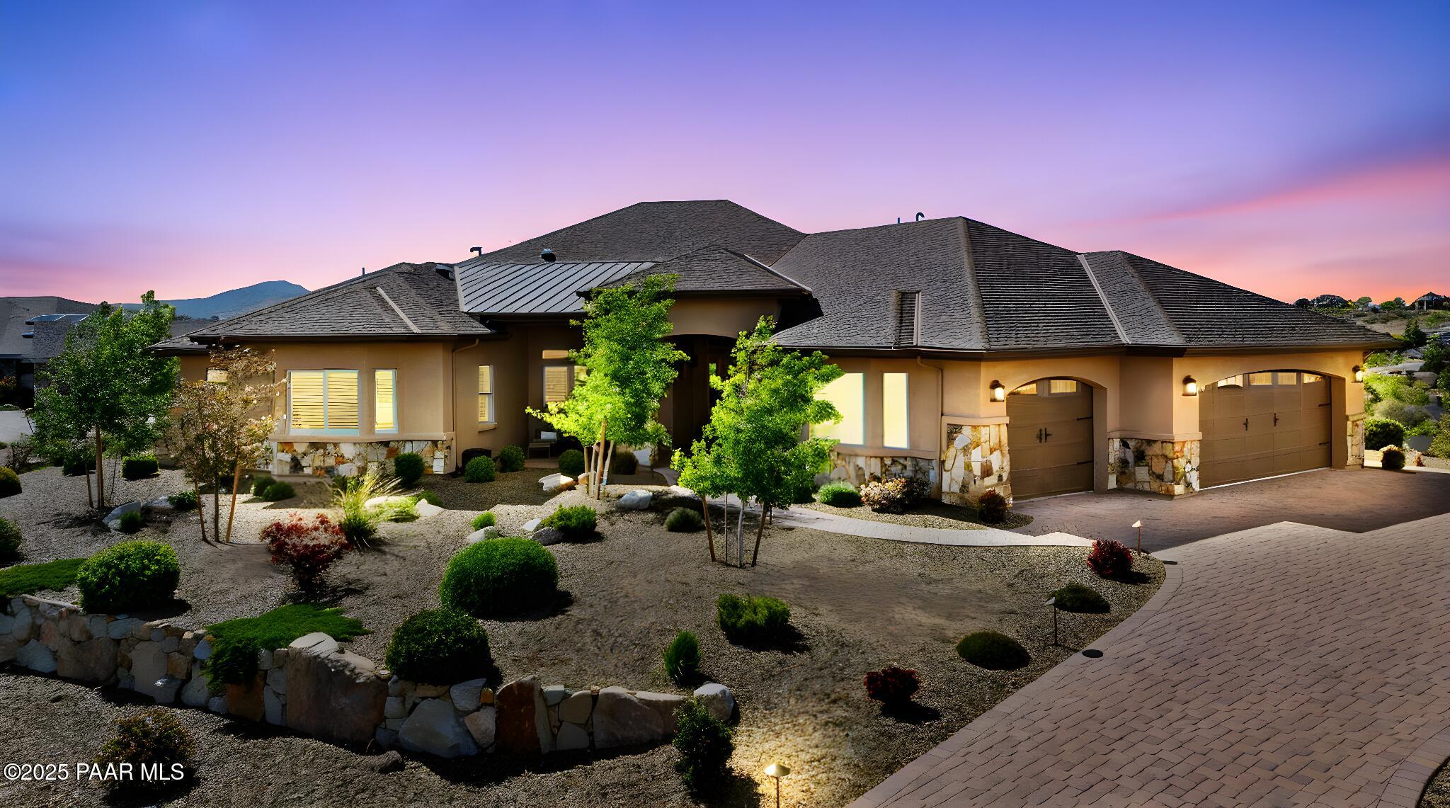 1032 Vantage Point Circle
