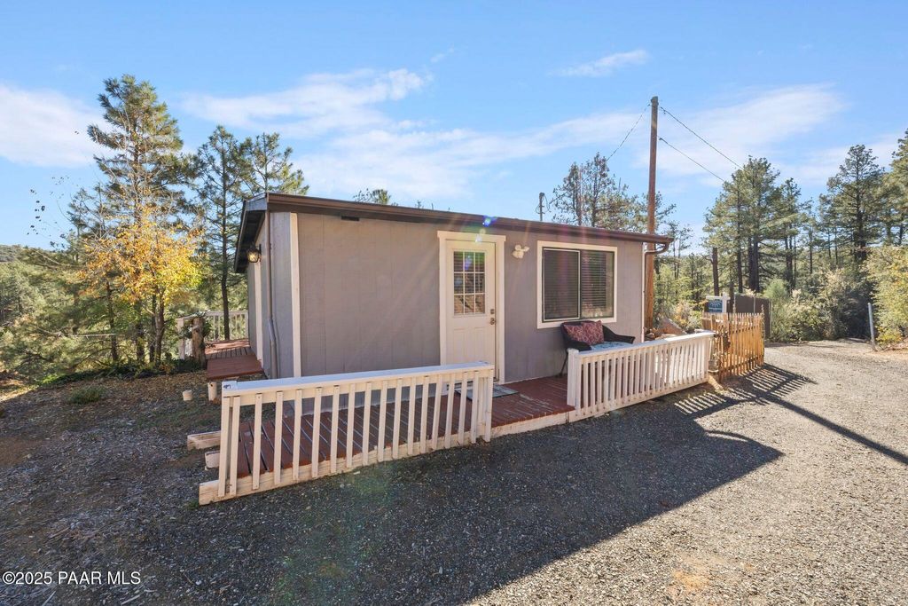 Photo of 1420 White Spar Road, Prescott, AZ 86303 (MLS # 1077570)