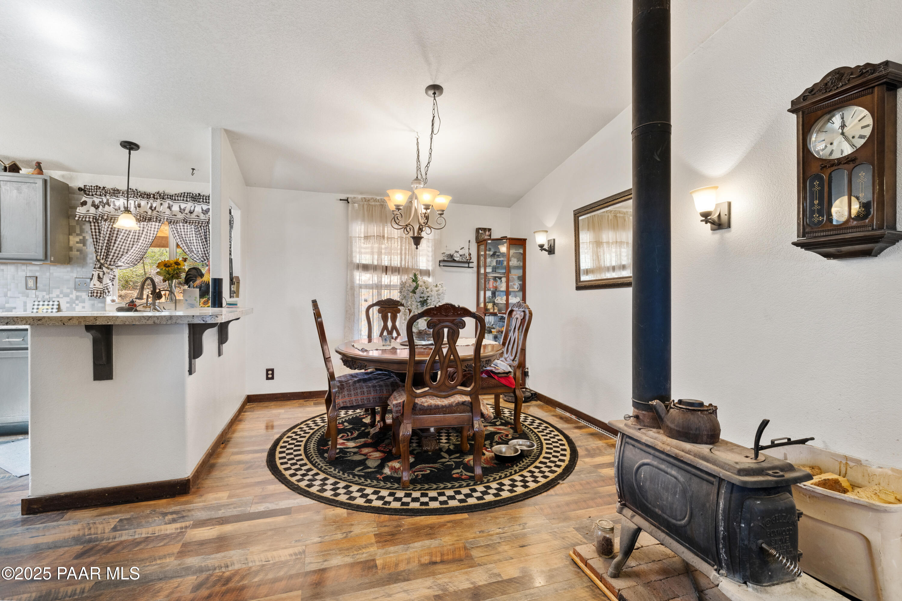 485 N Old Coach Trail
