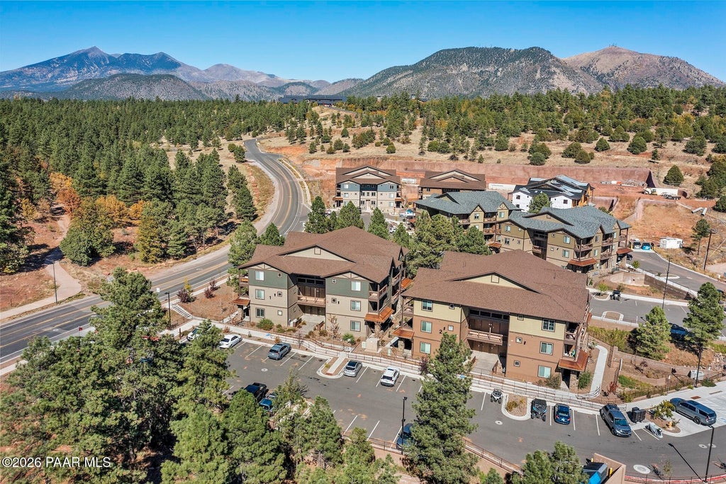 Photo of 1650 E Ponderosa Parkway #326, Flagstaff, AZ 86001 (MLS # 1085315)