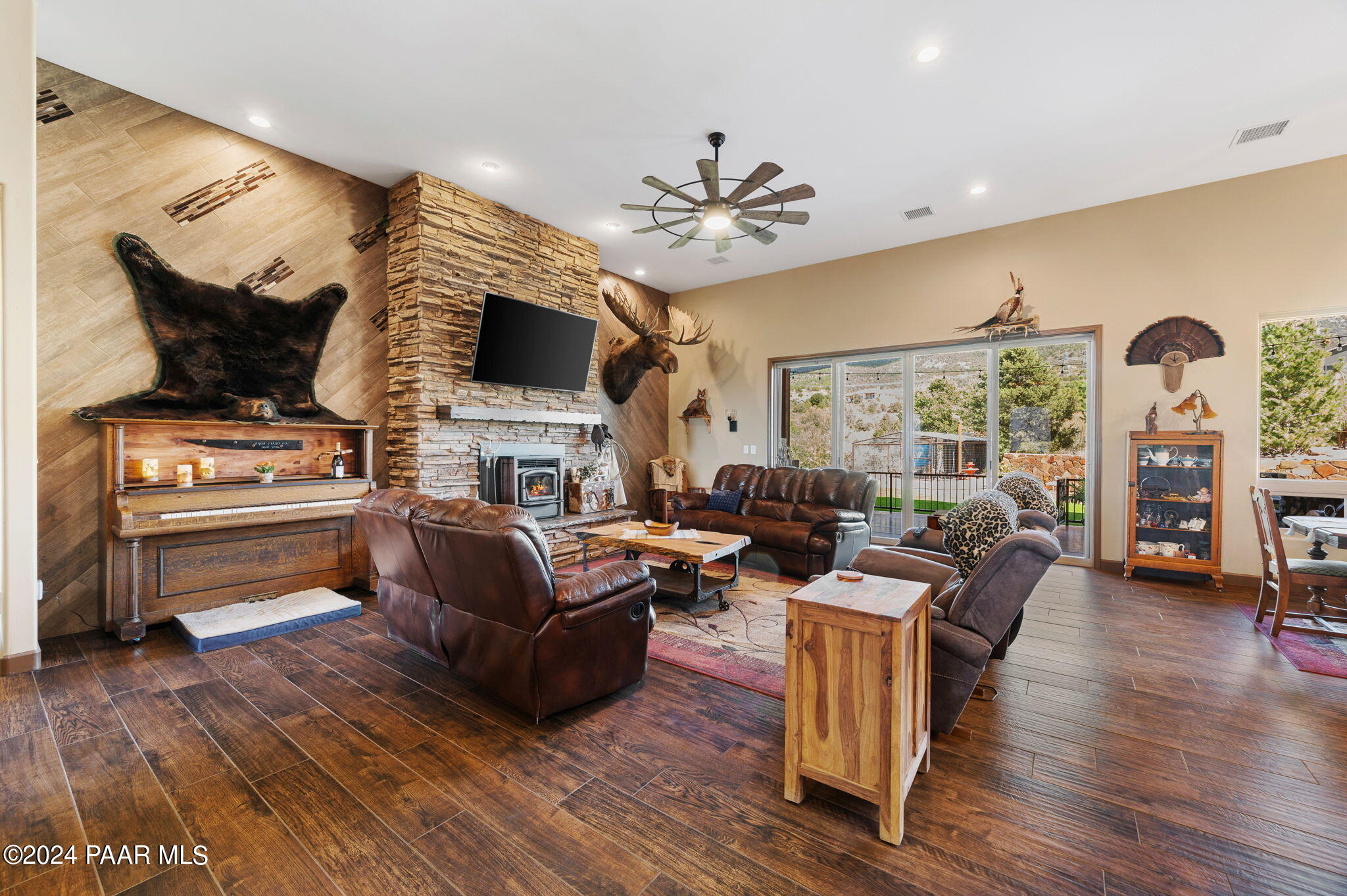 9757 N Heartland Drive