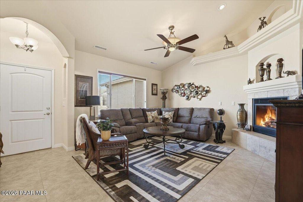 Photo of 8302 N Sage Vista Vis, Prescott Valley, AZ 86315 (MLS # 1079127)