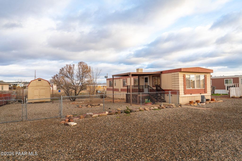 Photo of 1530 Purple Sage Drive, Chino Valley, AZ 86323 (MLS # 1078595)