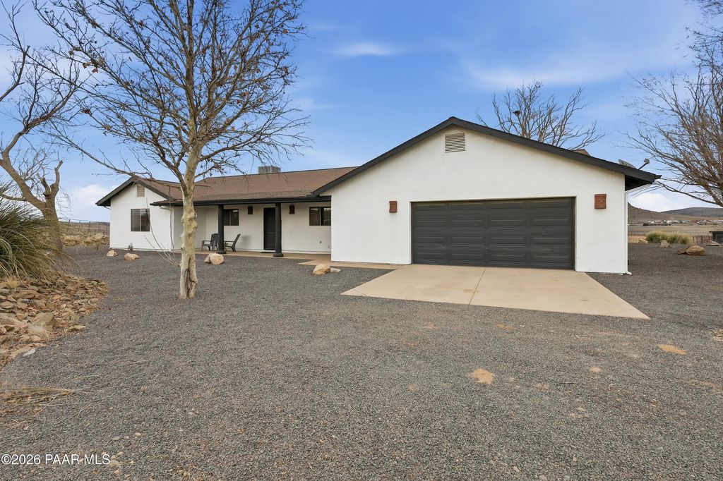 Photo of 5130 E Haystack Road, Chino Valley, AZ 86323 (MLS # 1079561)