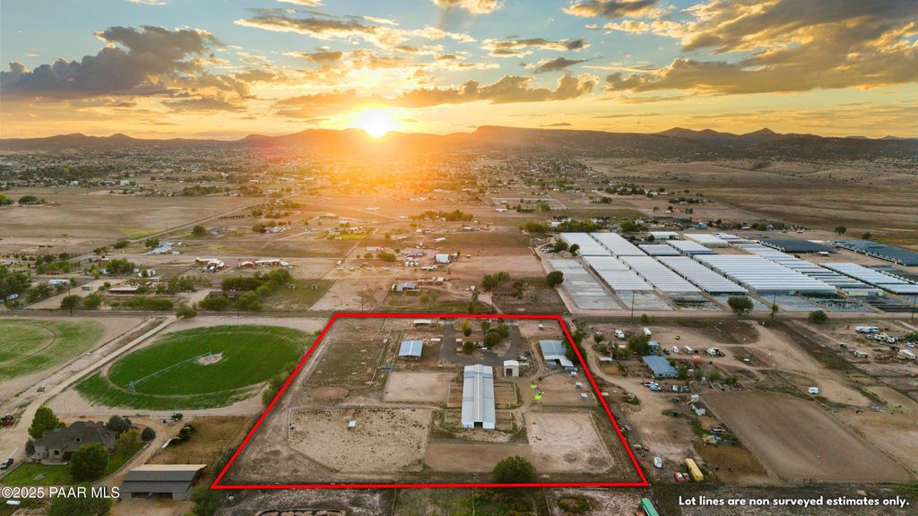 Photo of 3731 N Road 1 West, Chino Valley, AZ 86323 (MLS # 1077095)