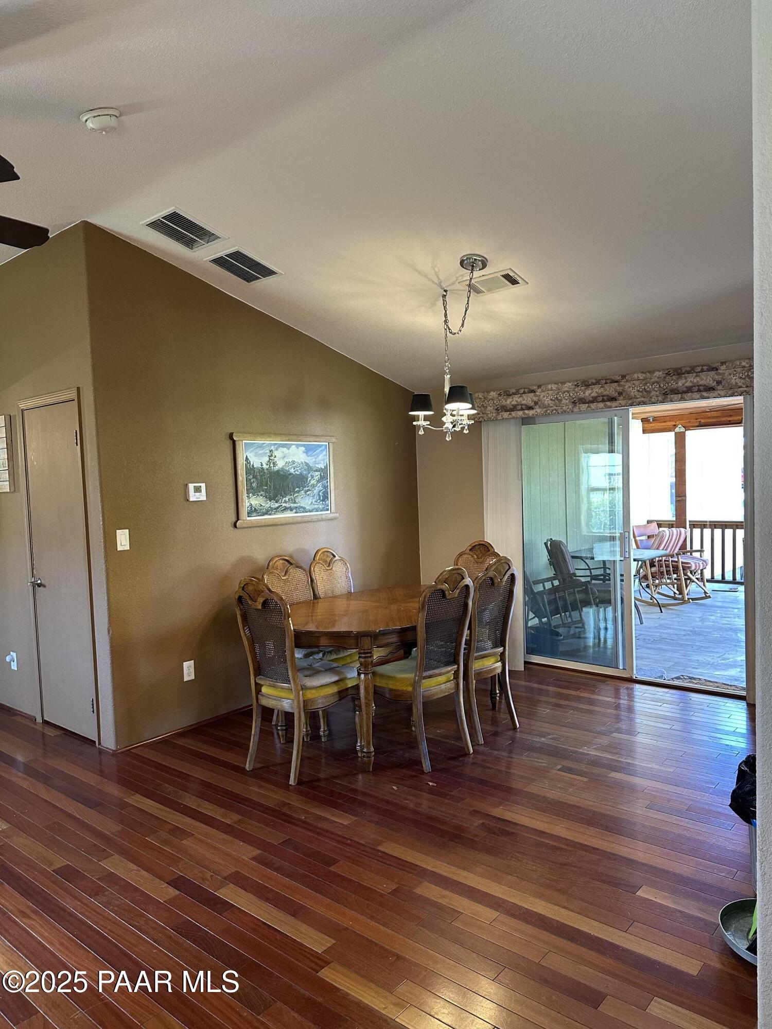 978 N Mountain Brush Drive