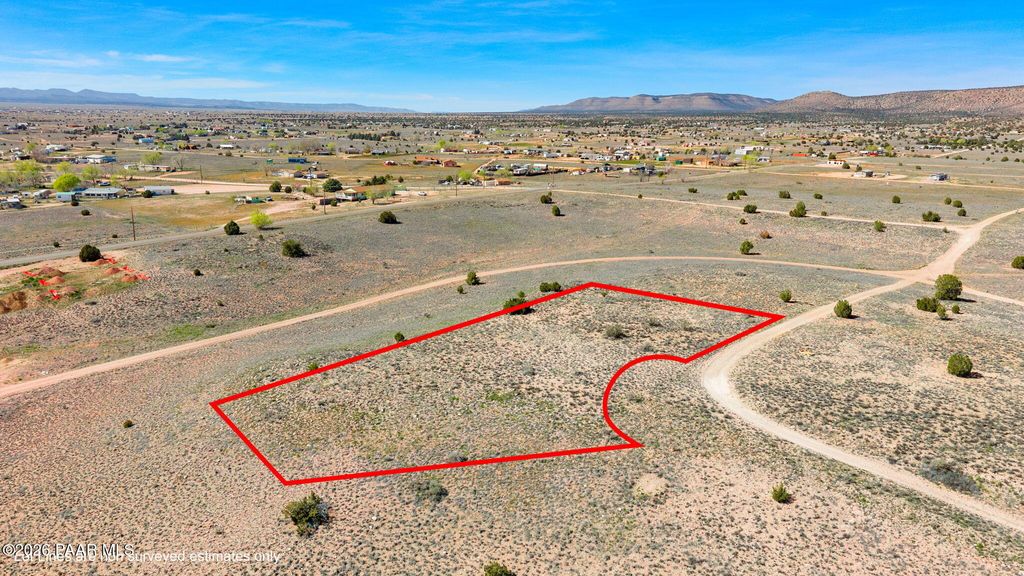 Photo of 25640 N Lopez Drive, Paulden, AZ 86334 (MLS # 1080576)