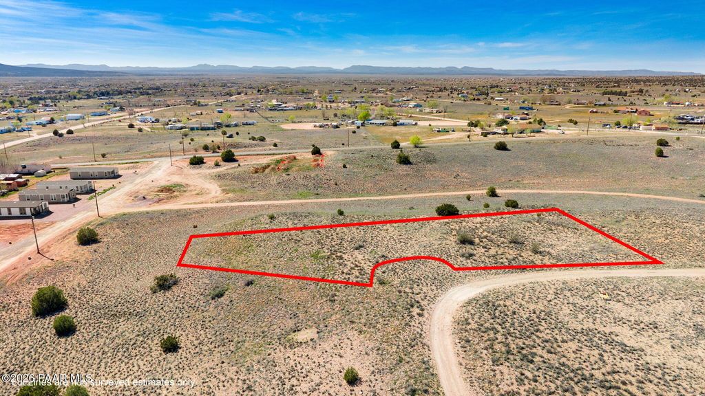 Photo of 25640 N Lopez Drive, Paulden, AZ 86334 (MLS # 1080576)