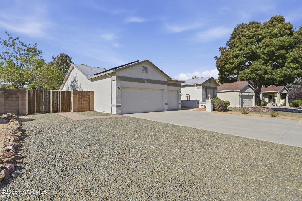 Photo of 7238 N Summer Walk Way, Prescott Valley, AZ 86315 (MLS # 1085694)