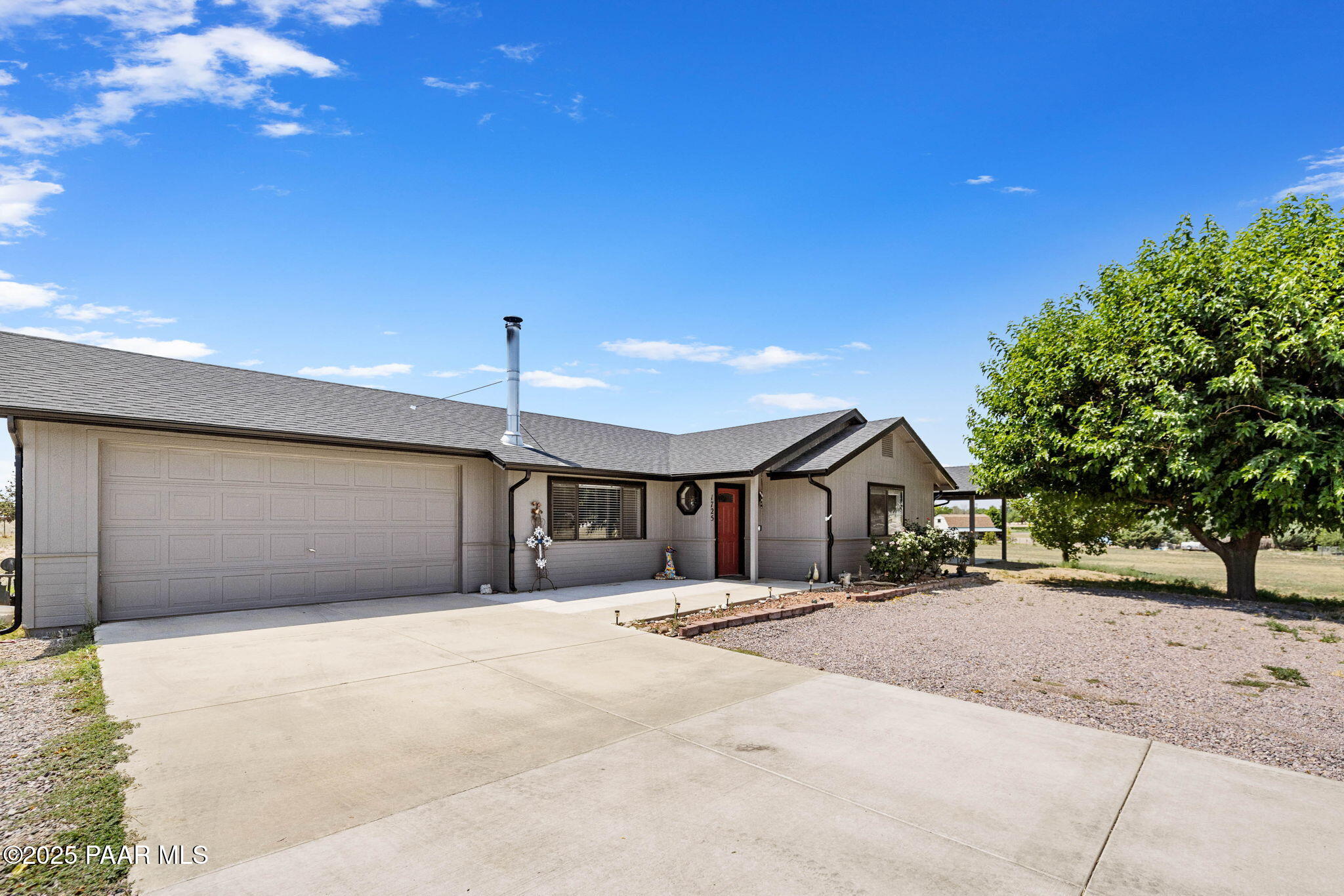 1725 W Bumblebee Road