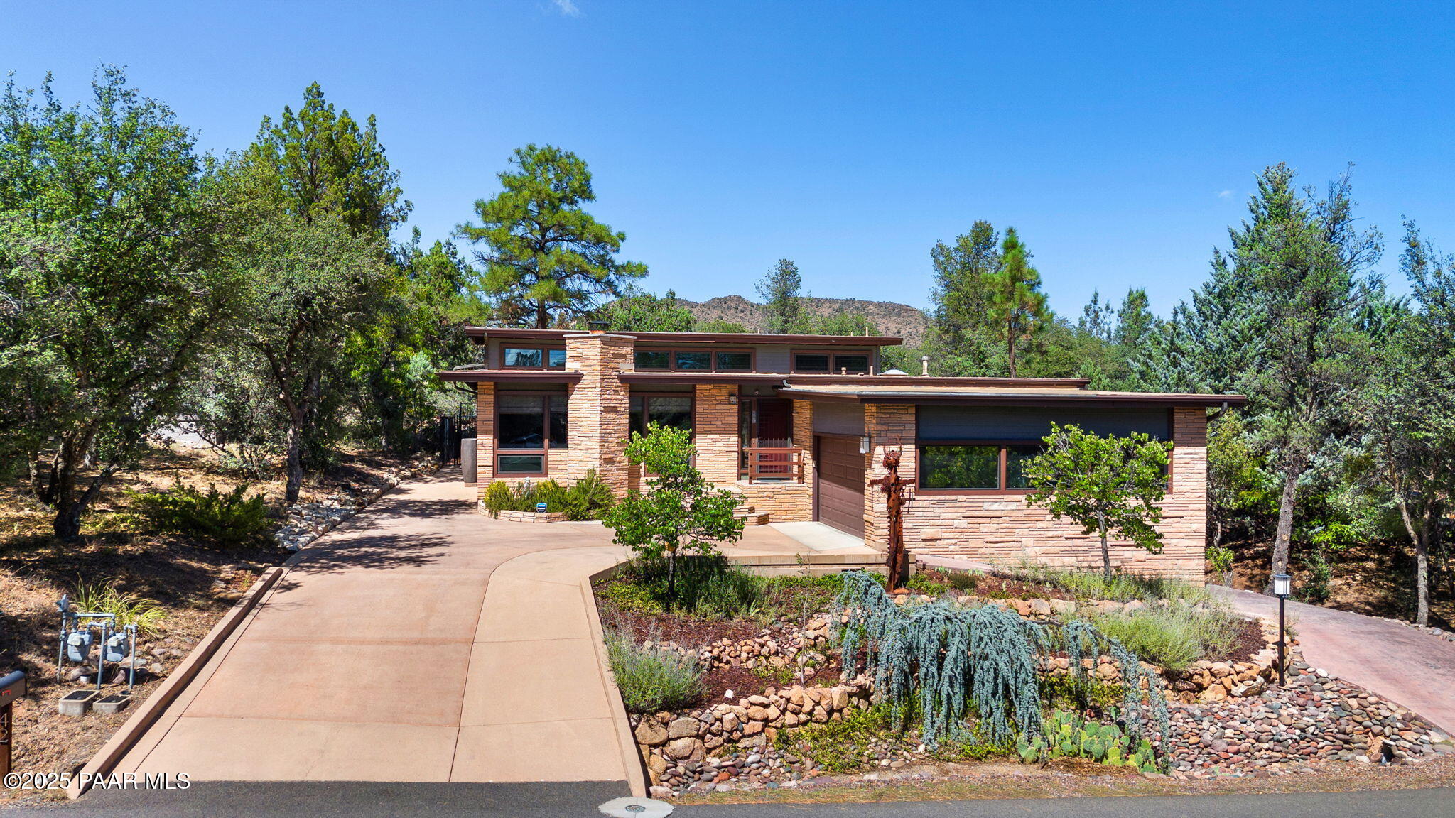 42 Woodside Drive