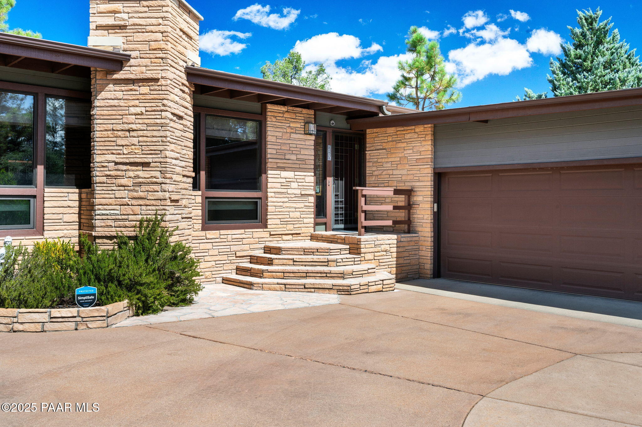 42 Woodside Drive