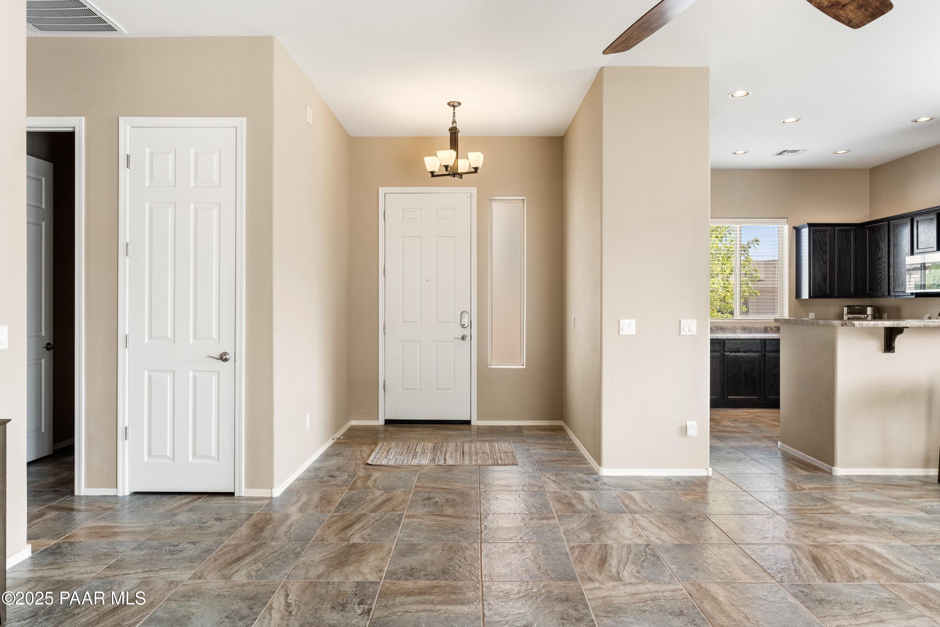 4513 N Dryden Street