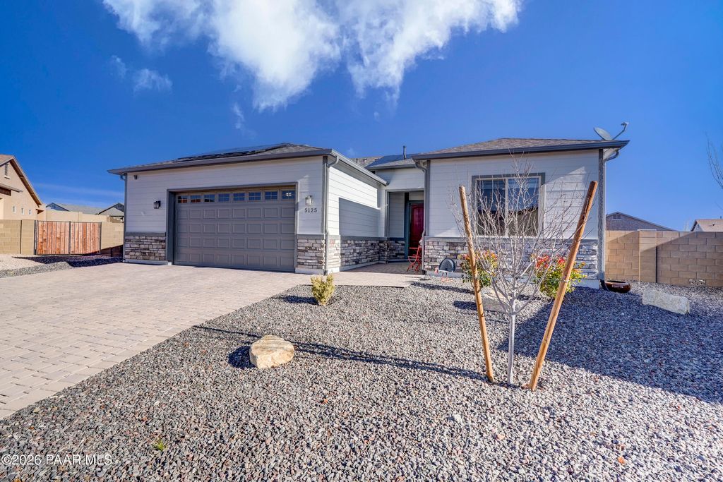 Photo of 5125 N Paisley Place, Prescott Valley, AZ 86314 (MLS # 1078788)