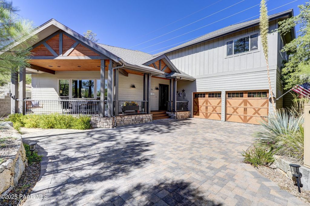 Photo of 1034 Sheriffs Posse Trail, Prescott, AZ 86303 (MLS # 1076955)