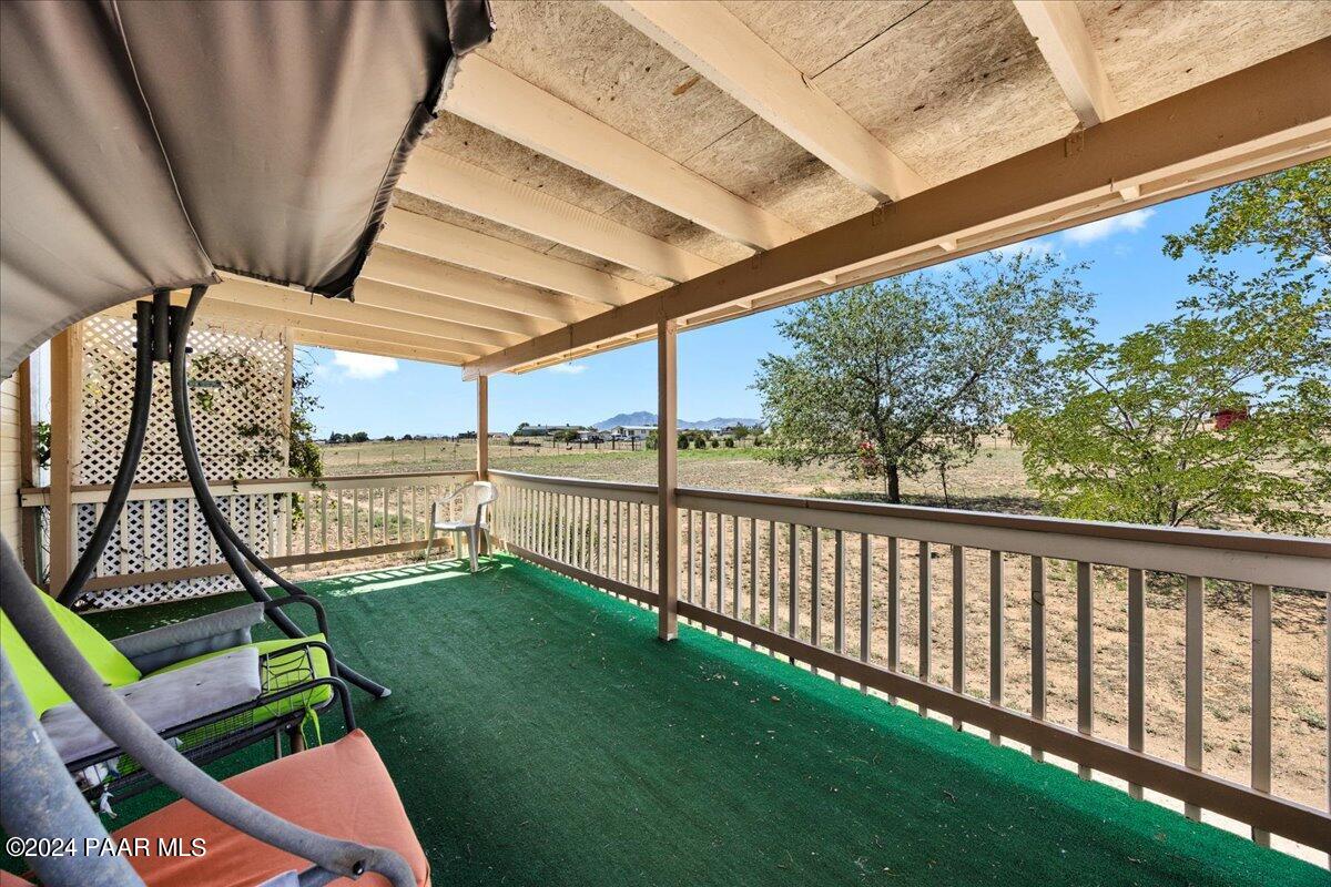 1375 Yellow Brick Road