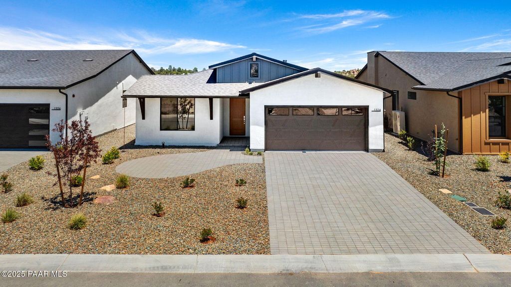 Photo of 1324 Rockwood Drive, Prescott, AZ 86305 (MLS # 1077410)