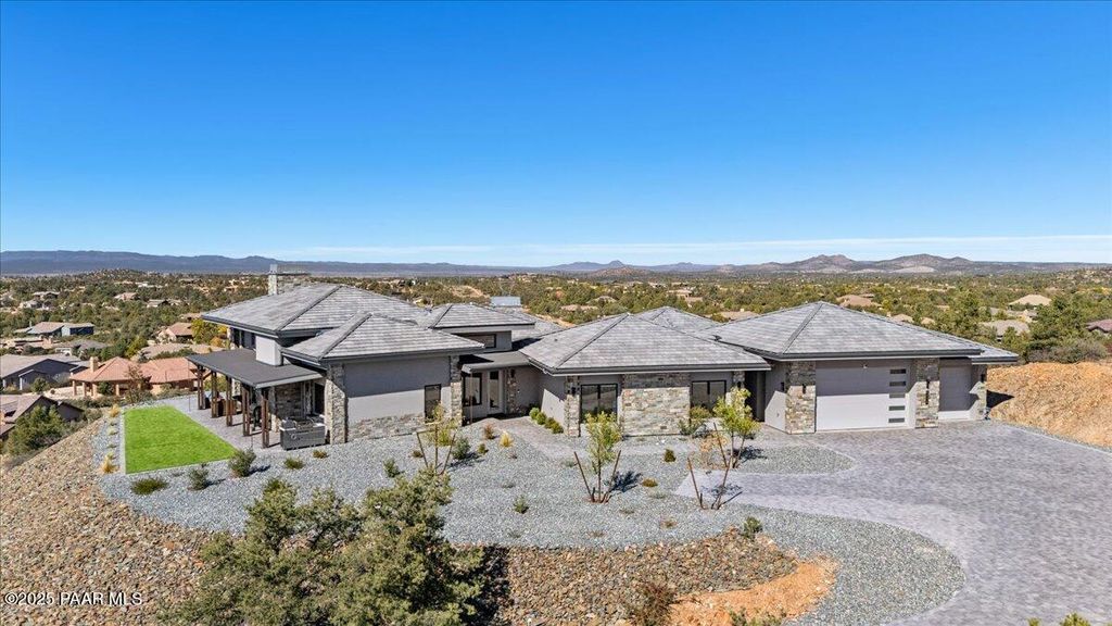 Photo of 5535 W Corliss Circle, Prescott, AZ 86305 (MLS # 1077501)