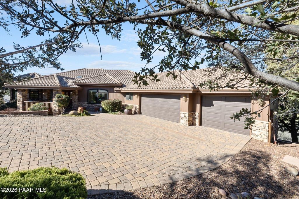 Photo of 344 Summit Pointe Drive, Prescott, AZ 86303 (MLS # 1078779)