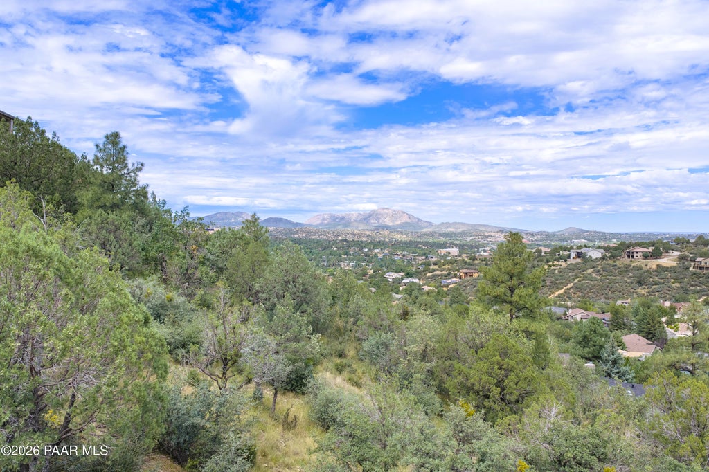 Photo of 685 Northwood Loop, Prescott, AZ 86303 (MLS # 1084911)