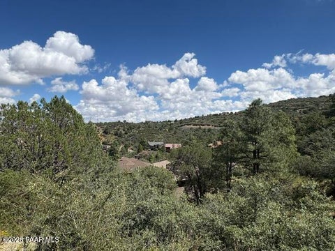 Photo of 685 Northwood Loop, Prescott, AZ 86303 (MLS # 1084911)
