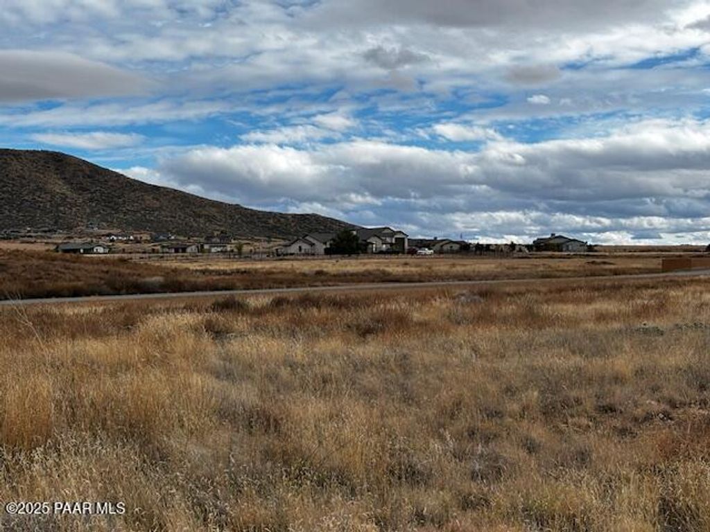 Photo of 10211 E Silent River Road, Prescott Valley, AZ 86315 (MLS # 1077856)