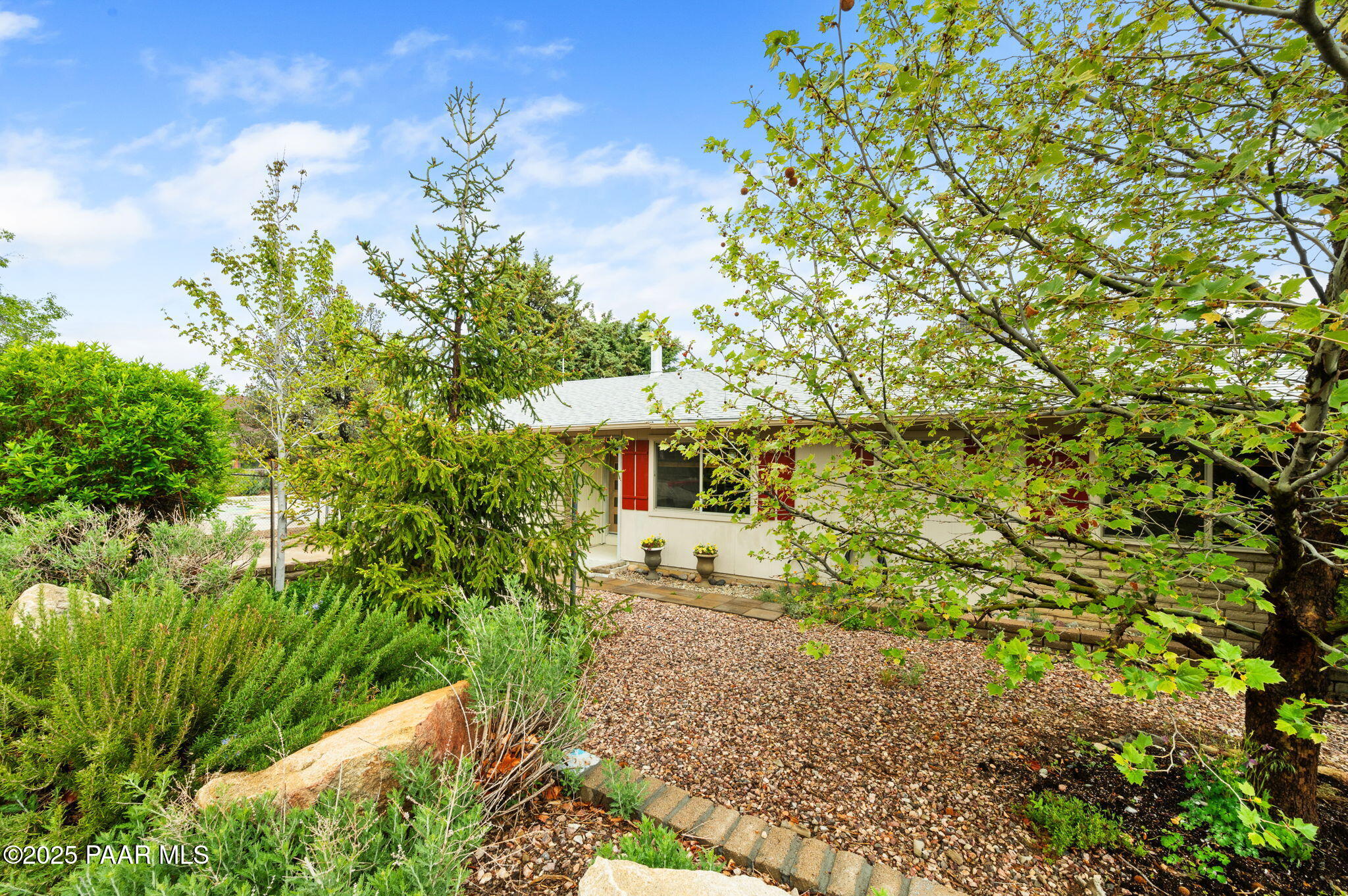 520 Douglas Avenue