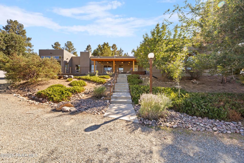 Photo of 2485 N Shadow Valley Ranch Trail, Prescott, AZ 86305 (MLS # 1077150)